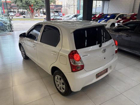 TOYOTA Etios Sedan 1.3 16V 4P FLEX X, Foto 18