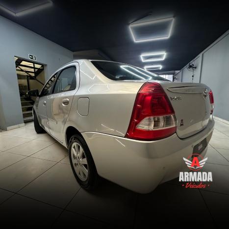 TOYOTA Etios Sedan 1.5 16V 4P FLEX XLS AUTOMTICO, Foto 4