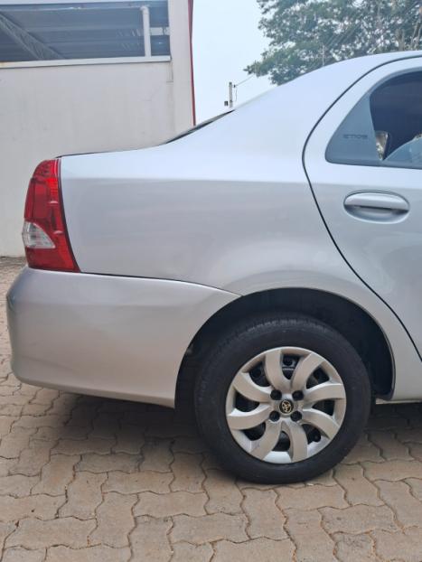 TOYOTA Etios Sedan 1.5 16V 4P FLEX X, Foto 4