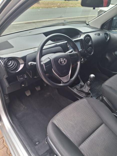 TOYOTA Etios Sedan 1.5 16V 4P FLEX X, Foto 12