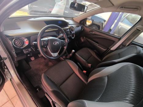 TOYOTA Etios Sedan 1.5 16V 4P FLEX XS, Foto 3