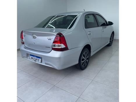 TOYOTA Etios Sedan 1.5 16V 4P FLEX PLATINUM AUTOMTICO, Foto 4