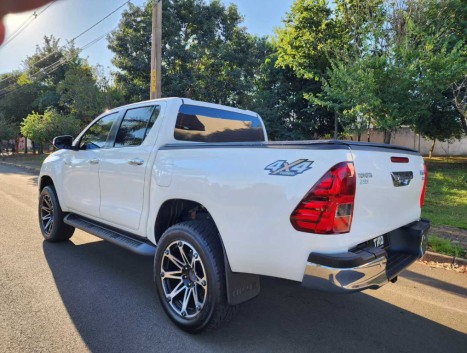 TOYOTA Hilux Caminhonete 2.8 16V SRV 4X4 DIESEL CABINE DUPLA AUTOMTICO, Foto 5