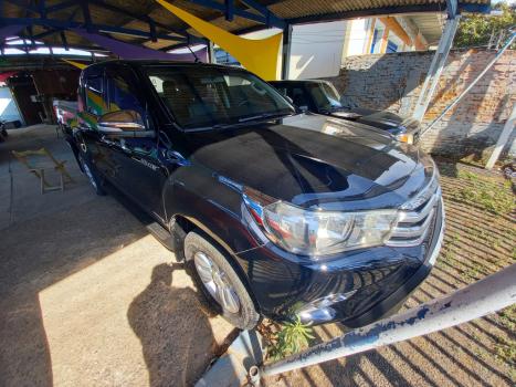 TOYOTA Hilux Caminhonete 3.0 4P 4X4 SRV TURBO DIESEL CABINE DUPLA AUTOMTICO, Foto 1