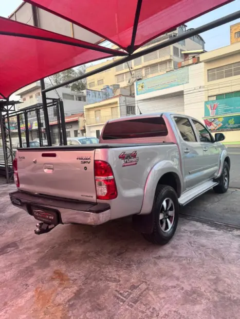 TOYOTA Hilux Caminhonete 3.0 4P 4X4 SRV TURBO DIESEL CABINE DUPLA AUTOMTICO, Foto 4