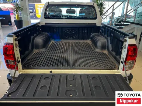 TOYOTA Hilux Caminhonete 2.8 4P 4X4 DIESEL CABINE DUPLA, Foto 7