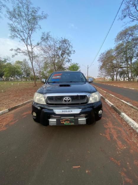 TOYOTA Hilux Caminhonete 3.0 4P 4X4 SRV TURBO DIESEL CABINE DUPLA LIMITED EDITION AUTOMTICO, Foto 2