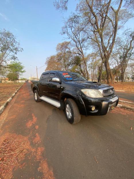 TOYOTA Hilux Caminhonete 3.0 4P 4X4 SRV TURBO DIESEL CABINE DUPLA LIMITED EDITION AUTOMTICO, Foto 3