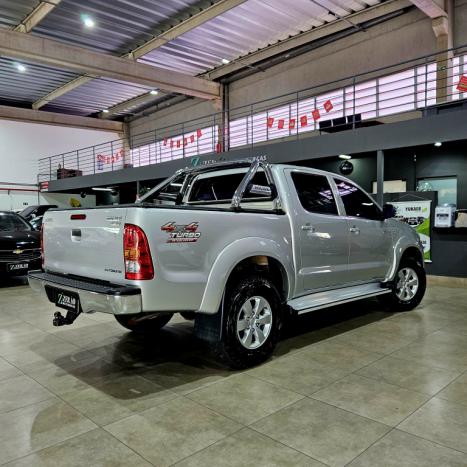 TOYOTA Hilux Caminhonete 3.0 4P 4X4 SRV TURBO DIESEL CABINE DUPLA AUTOMTICO, Foto 4