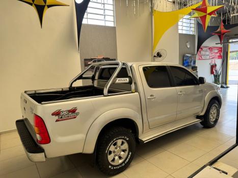 TOYOTA Hilux Caminhonete 3.0 16V 4P 4X4 SRV TURBO DIESEL CABINE DUPLA AUTOMTICO, Foto 2