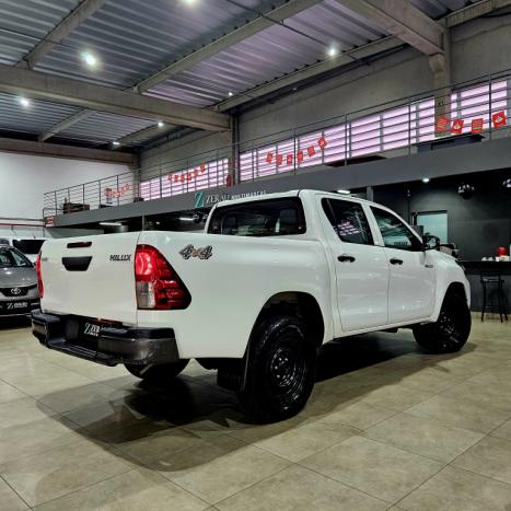 TOYOTA Hilux Caminhonete 2.8 16V 4P POWER PACK TURBO DIESEL 4X4 CABINE DUPLA, Foto 4