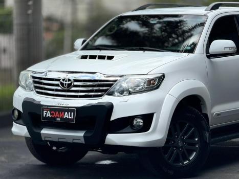 TOYOTA Hilux Caminhonete , Foto 3