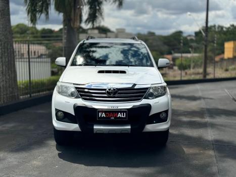 TOYOTA Hilux Caminhonete , Foto 4