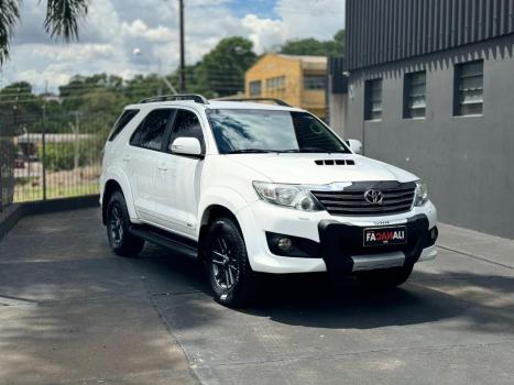 TOYOTA Hilux Caminhonete , Foto 6