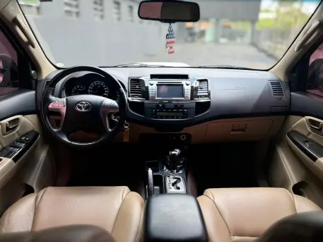 TOYOTA Hilux Caminhonete , Foto 15