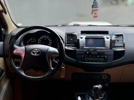 TOYOTA Hilux Caminhonete , Foto 16