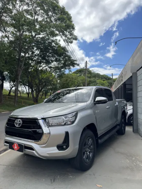 TOYOTA Hilux Caminhonete 2.8 16V 4P SR 4X4 DIESEL CABINE DUPLA AUTOMTICO, Foto 8