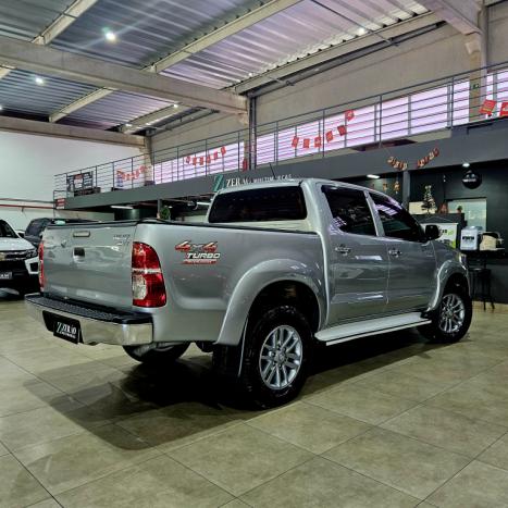 TOYOTA Hilux Caminhonete 3.0 16V 4P 4X4 SRV TURBO DIESEL CABINE DUPLA AUTOMTICO, Foto 4