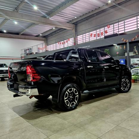 TOYOTA Hilux Caminhonete 2.8 16V SRV 4X4 DIESEL CABINE DUPLA AUTOMTICO, Foto 4