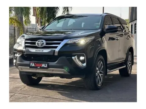 TOYOTA Hilux Caminhonete 2.8 16V SRV 4X4 DIESEL CABINE DUPLA AUTOMTICO, Foto 2