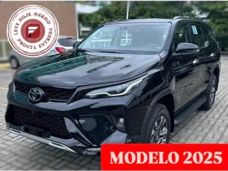 TOYOTA Hilux Caminhonete 2.8 16V SRX PLUS 4X4 TURBO DIESEL CABINE DUPLA AUTOMTICO, Foto 1