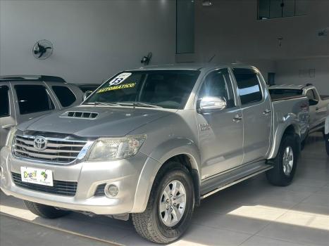 TOYOTA Hilux Caminhonete 3.0 16V 4P 4X4 SRV TURBO DIESEL CABINE DUPLA AUTOMTICO, Foto 3