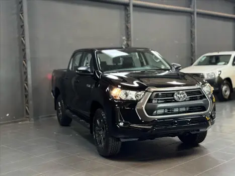 TOYOTA Hilux Caminhonete 2.8 16V 4P SR 4X4 DIESEL CABINE DUPLA AUTOMTICO, Foto 5