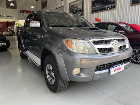 TOYOTA Hilux Caminhonete 3.0 16V 4P 4X4 SRV TURBO DIESEL CABINE DUPLA AUTOMTICO, Foto 1