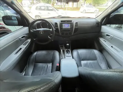 TOYOTA Hilux Caminhonete 3.0 16V 4P 4X4 SRV TURBO DIESEL CABINE DUPLA AUTOMTICO, Foto 12