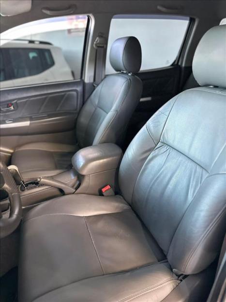 TOYOTA Hilux Caminhonete 3.0 16V 4P 4X4 SRV TURBO DIESEL CABINE DUPLA AUTOMTICO, Foto 8