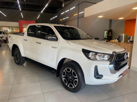 TOYOTA Hilux Caminhonete 2.8 16V SRV 4X4 DIESEL CABINE DUPLA AUTOMTICO, Foto 3