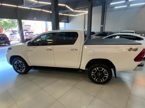 TOYOTA Hilux Caminhonete 2.8 16V SRV 4X4 DIESEL CABINE DUPLA AUTOMTICO, Foto 4