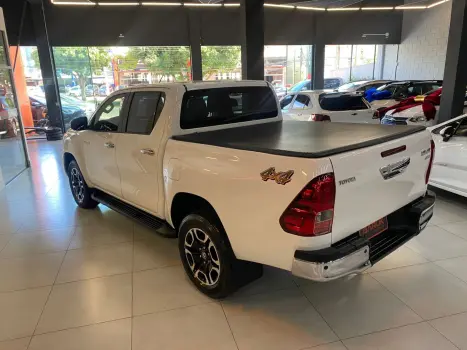 TOYOTA Hilux Caminhonete 2.8 16V SRV 4X4 DIESEL CABINE DUPLA AUTOMTICO, Foto 10