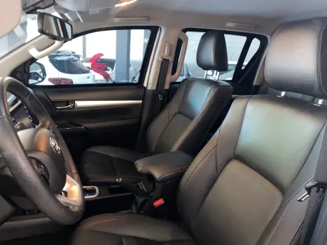 TOYOTA Hilux Caminhonete 2.8 16V SRV 4X4 DIESEL CABINE DUPLA AUTOMTICO, Foto 13