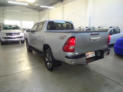 TOYOTA Hilux Caminhonete 2.8 16V SRX 50 ANOS 4X4 TURBO DIESEL CABINE DUPLA AUTOMTICO, Foto 7