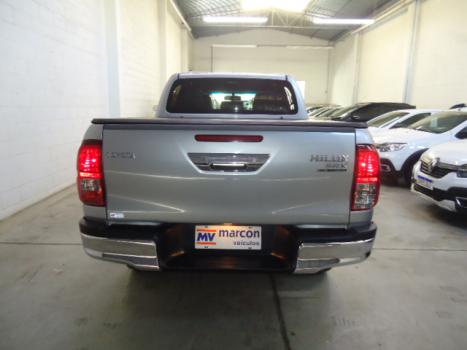 TOYOTA Hilux Caminhonete 2.8 16V SRX 50 ANOS 4X4 TURBO DIESEL CABINE DUPLA AUTOMTICO, Foto 10