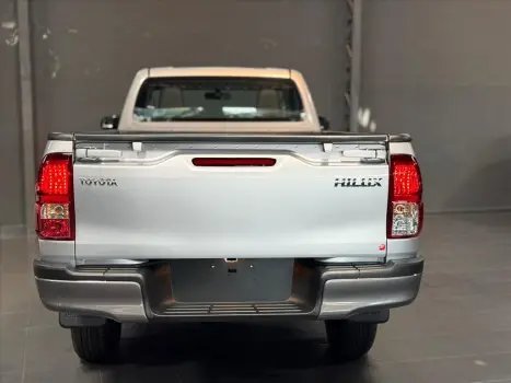 TOYOTA Hilux Caminhonete 2.8 4X4 DIESEL CABINE SIMPLES, Foto 10