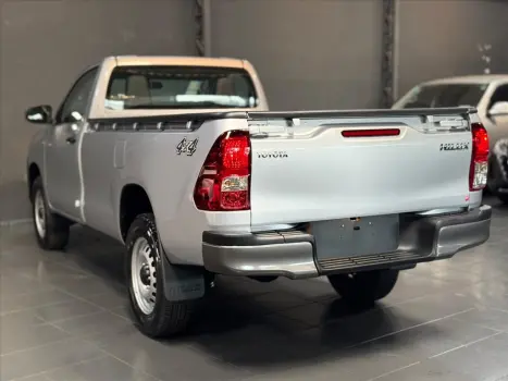 TOYOTA Hilux Caminhonete 2.8 4X4 DIESEL CABINE SIMPLES, Foto 12