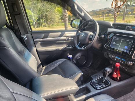TOYOTA Hilux Caminhonete 2.8 16V SRX CONQUEST 4X4 TURBO DIESEL CABINE DUPLA AUTOMTICO, Foto 10