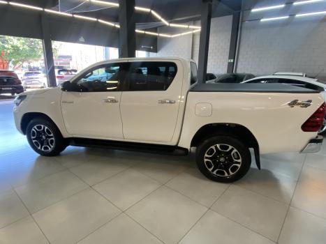 TOYOTA Hilux Caminhonete 2.8 16V SRV 4X4 DIESEL CABINE DUPLA AUTOMTICO, Foto 5