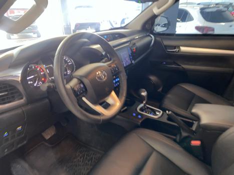 TOYOTA Hilux Caminhonete 2.8 16V SRV 4X4 DIESEL CABINE DUPLA AUTOMTICO, Foto 10