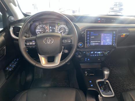 TOYOTA Hilux Caminhonete 2.8 16V SRV 4X4 DIESEL CABINE DUPLA AUTOMTICO, Foto 14