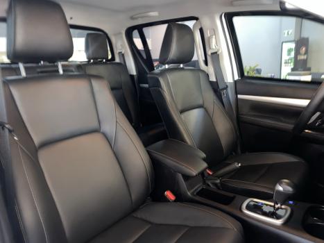 TOYOTA Hilux Caminhonete 2.8 16V SRV 4X4 DIESEL CABINE DUPLA AUTOMTICO, Foto 15