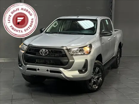TOYOTA Hilux Caminhonete 2.8 16V 4P SR 4X4 DIESEL CABINE DUPLA AUTOMTICO, Foto 1