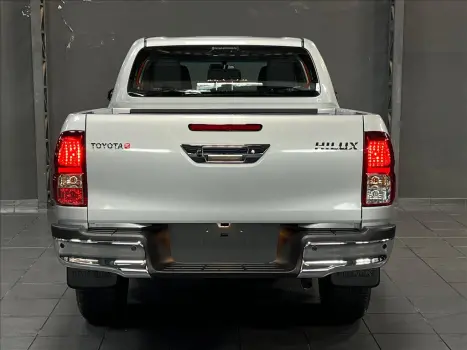 TOYOTA Hilux Caminhonete 2.8 16V 4P SR 4X4 DIESEL CABINE DUPLA AUTOMTICO, Foto 6