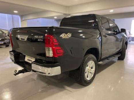TOYOTA Hilux Caminhonete 2.8 16V SRV 4X4 DIESEL CABINE DUPLA AUTOMTICO, Foto 6