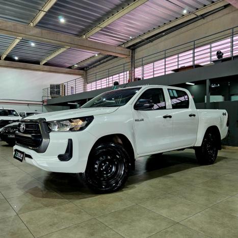 TOYOTA Hilux Caminhonete 2.8 16V  LOW M4FD 4X4 TURBO DIESEL CABINE DUPLA, Foto 3