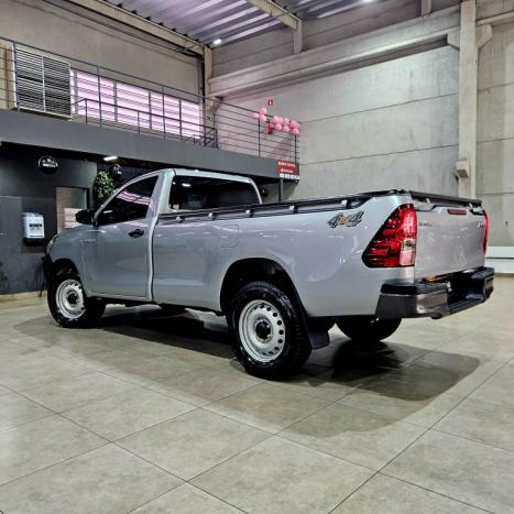 TOYOTA Hilux Caminhonete 2.8 4X4 DIESEL CABINE SIMPLES, Foto 6