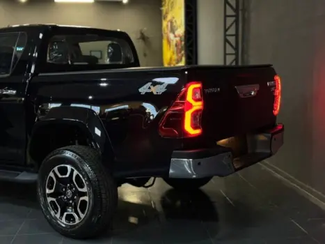 TOYOTA Hilux Caminhonete 2.8 16V SRX PLUS 4X4 TURBO DIESEL CABINE DUPLA AUTOMTICO, Foto 7