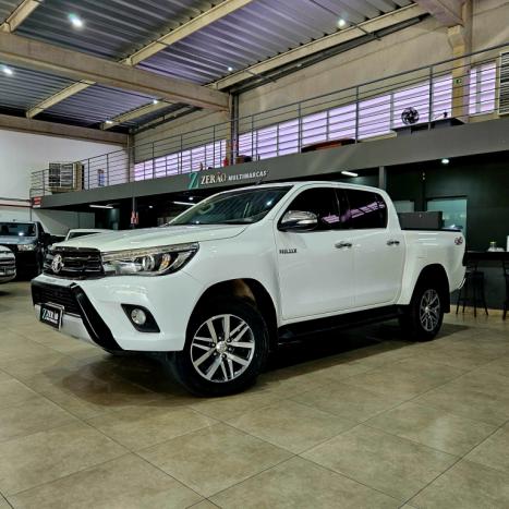 TOYOTA Hilux Caminhonete 2.8 16V SRX 4X4 TURBO DIESEL CABINE DUPLA AUTOMTICO, Foto 3